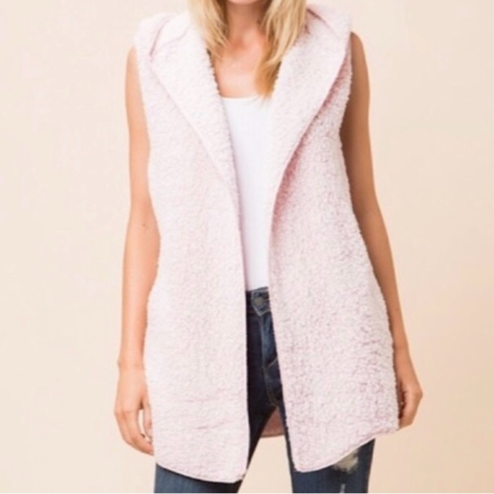 Love Tree Women’s Pale Pink Sleeveless Hooded Sherpa Size‎ Medium